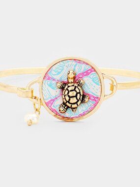 Patterned Sea Turtle Pearl Charm Hook Bangle Bracelet - Pink Beach Jewelry